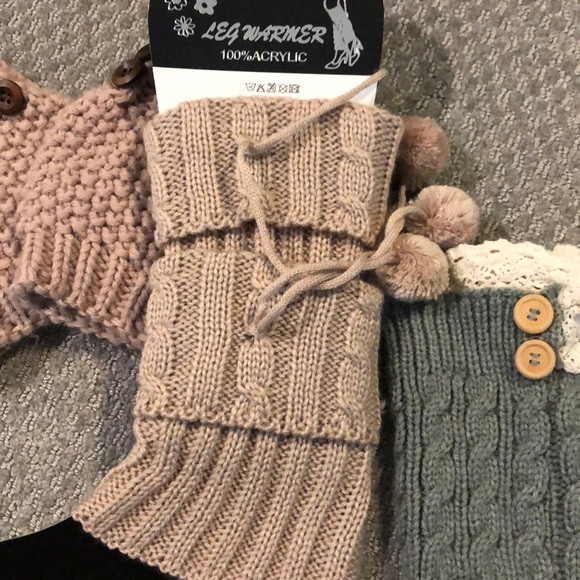 3 pairs of boot cuffs! 1 NWT and 2 worn once - Picture 4 of 4